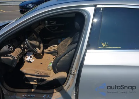 2017 Mercedes-Benz E 300 4Matic z USA, uszkodzony, nr VIN WDDZF4KB0HA111719